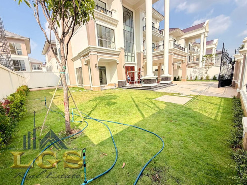 🏡 វីឡាឃ្វីន សម្រាប់លក់បន្ទាន់(Eco Poli 1)