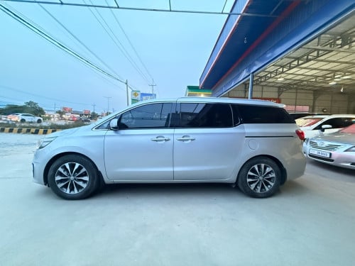 ឃ្លាំងលក់រថយន្ត សេម អូតូ ខា💰មានបង់ រំលស់100% បង់120$-250$🚗KIA CARNIVAL  2016 V6  Full option
