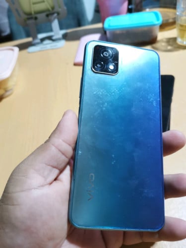 សៀមរាប លក់ Vivo Y31s Ram6g rom 128g ដានស្ពរស្ទើសំបក