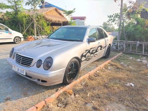 02 ឡានស្អាត តំលៃចរចាបាន