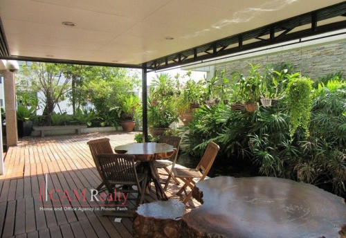 1 bedroom serviced apartment for rent in Russian Market area