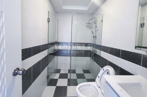 2-Bedrooms Residence L BTB2 | Boung Trabek Area | For Sale