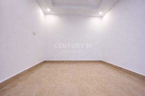 2-Bedrooms Residence L BTB2 | Boung Trabek Area | For Sale
