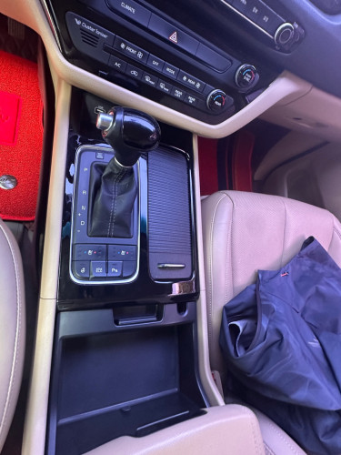 2015  Kia carnival full option