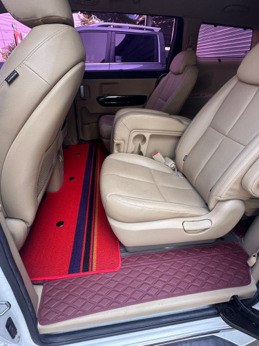 2015  Kia carnival full option