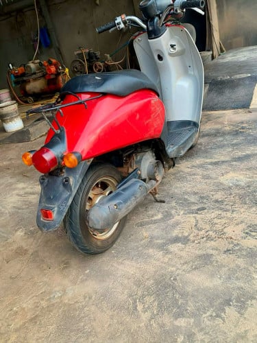 250$