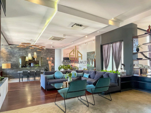 3 Bedroom Services Apartment for rent- Tonle Basac-Phnom Penh.