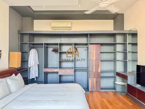 3 Bedroom Services Apartment for rent- Tonle Basac-Phnom Penh.