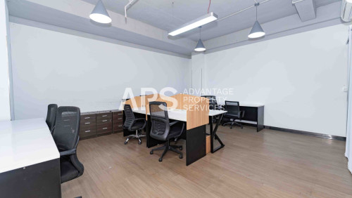 30 sqm- Service Office for Rent - On Monivong Blvd, BKK2