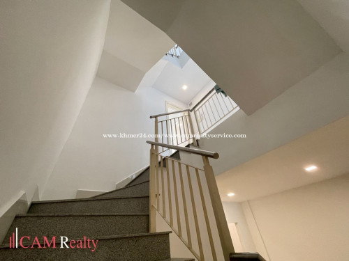 4 BR Link Villa For Rent In Borey Chip Mong Sen Sok