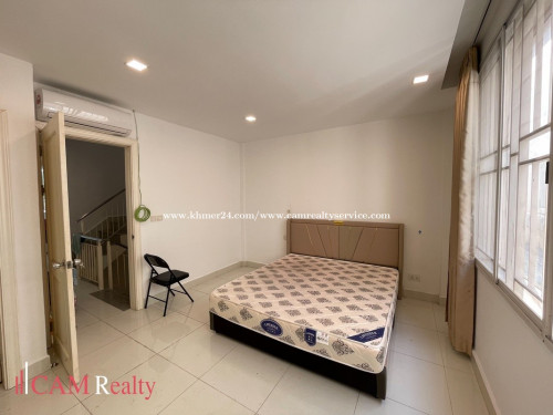 4 BR Link Villa For Rent In Borey Chip Mong Sen Sok