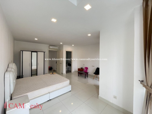 4 BR Link Villa For Rent In Borey Chip Mong Sen Sok
