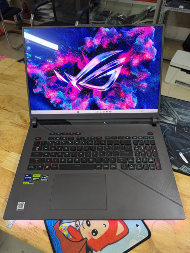 Asus ROG Strix G814JIR i9-14th