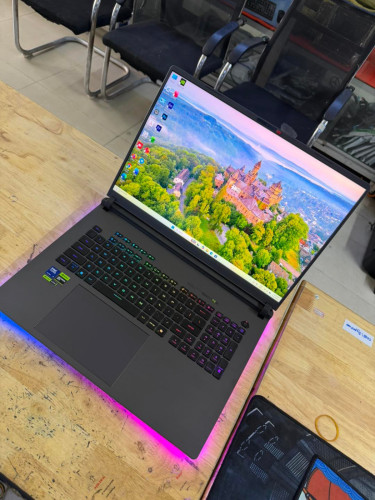 Asus ROG Strix G815LP