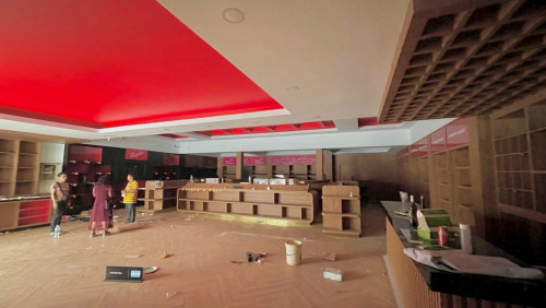 Commercial Showroom For Rent (Business House)