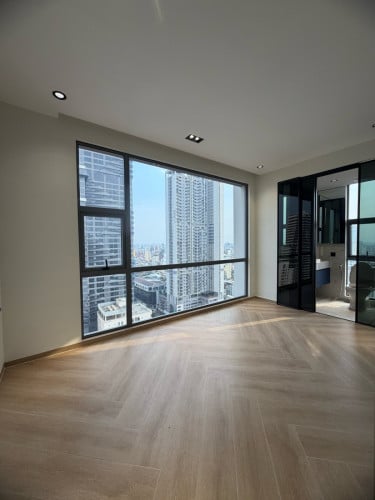 Condo2bed good price