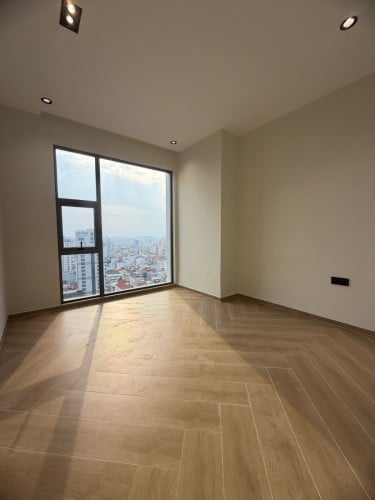 Condo2bed good price