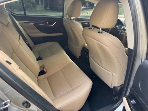 Gs200t 16 up 20 fsport ក្រដាស​ពន្ធ
