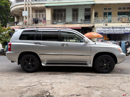 Highlander 2002 បួនម៉ាសុីន V4 មហាថ្មី
