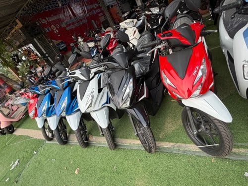 honda beat 026 ថ្មី​កេះ​ មាន​គ្រប់​ពណ៌​ តម្លៃ​2150$​ បងប្អូន​ចង់​ទិញ​ដាច់​ វ៉ៃ​ដូរ​ បង់​រំលស់​បាន​