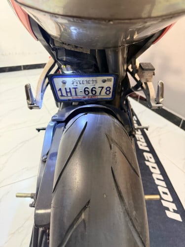 Honda CBR 600rr 2009 REPSOL - 3600$