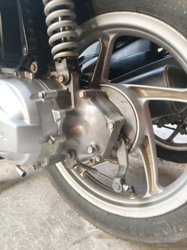 Honda Scoopy 015