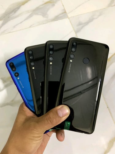 Huawei Psmart Ram 6/128 សាណុំសុីន ថ្មកាន់សេវាខ្លាំង