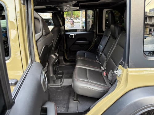 Jeep rubicon 2025 (900KM)