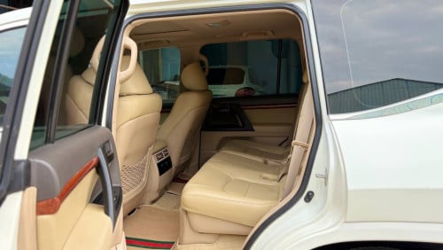 Land Cruiser 2013 up 2024 Full Option ម្ចាស់ដេីមទី1