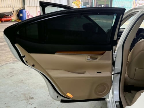 Lexus Es300h 2013  option ពិសេស