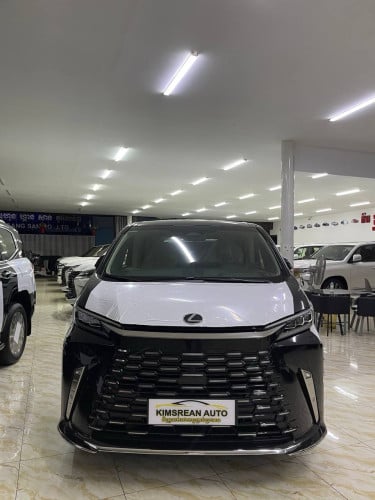 Lexus Lm350h 2026