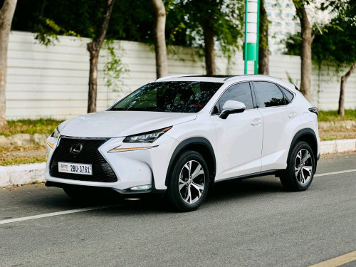 Lexus Nx200t 2016 fsport Arab 9ប៊ូតុង