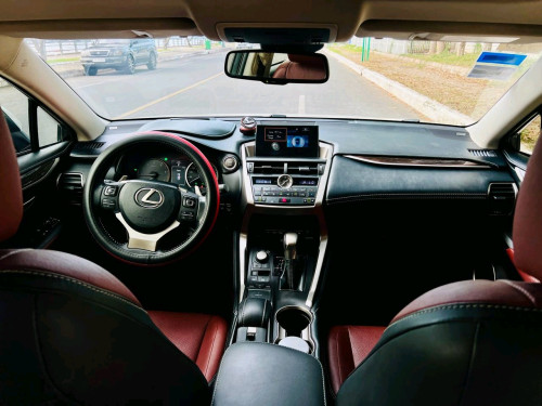Lexus Nx200t 2016 fsport Arab 9ប៊ូតុង