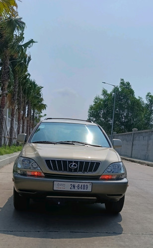 LEXUS RX300