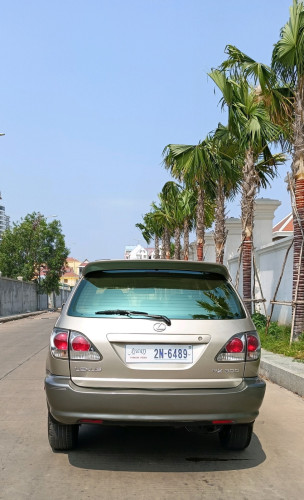 LEXUS RX300