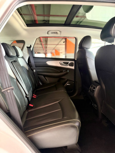 MG RX5 2023 Sport Edition Performance 2023 ទឹកថ្នាំហ្សុីន១ជុំ ទាំងកាង