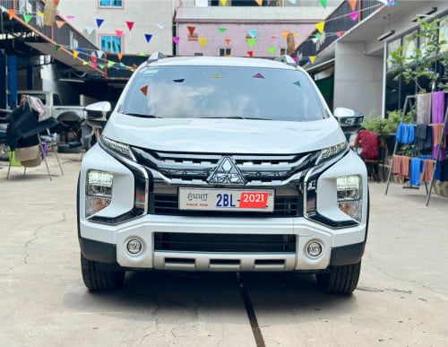 Mitsubishi Xpander Cross 2021លក់បន្ទាន់