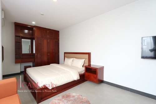 Modern style studio serviced apartment for rent in Tonle Basak