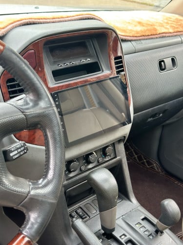Montero 02 កាប់ពីតាស់ កៅអី៣ជួរ