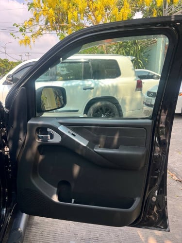 Navara 2008 auto capitas 16200$ចរចា