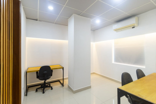Office Space for rent at Toul Tumpoung   (OF-151) ការិយាល័យជួលនៅទូលទំពូង  ទំហំតូច
