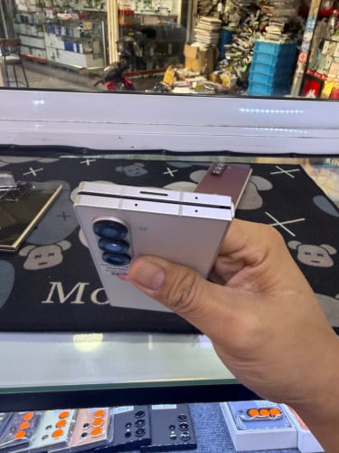 Samsung fold6 256G ក្រុមហ៊ុន sim2