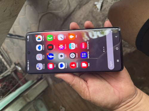sell S21Ultra 256g ក្រុមហ៊ុន​ អេក្រង់អូឡេត