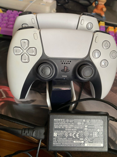 Sony wireless dual controller PS5 with dock charger