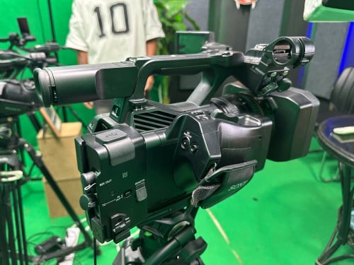 Sony Z190 ចំនួន3គ្រឿង
