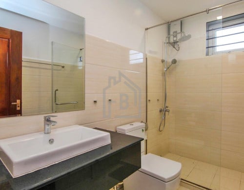Spacious 2 Bedrooms Apartment for RENT near CIA High School_St.2004