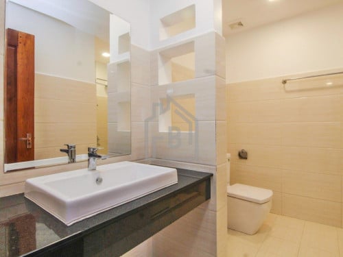 Spacious 2 Bedrooms Apartment for RENT near CIA High School_St.2004