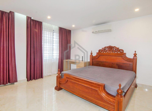 Spacious 2 Bedrooms Apartment for RENT near CIA High School_St.2004