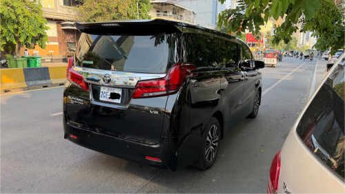 Toyota Alphard 2018