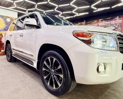 Toyota Land Cruiser GXR 2013 Full options
